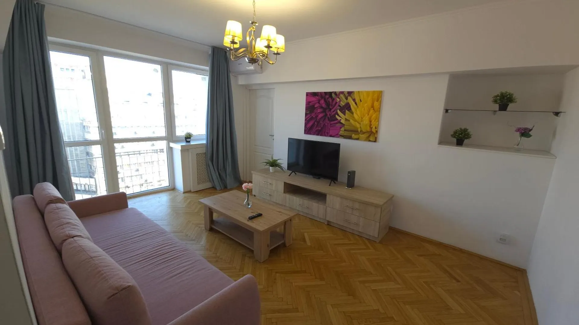 Atheneum Apartament Bukarest Lägenhet